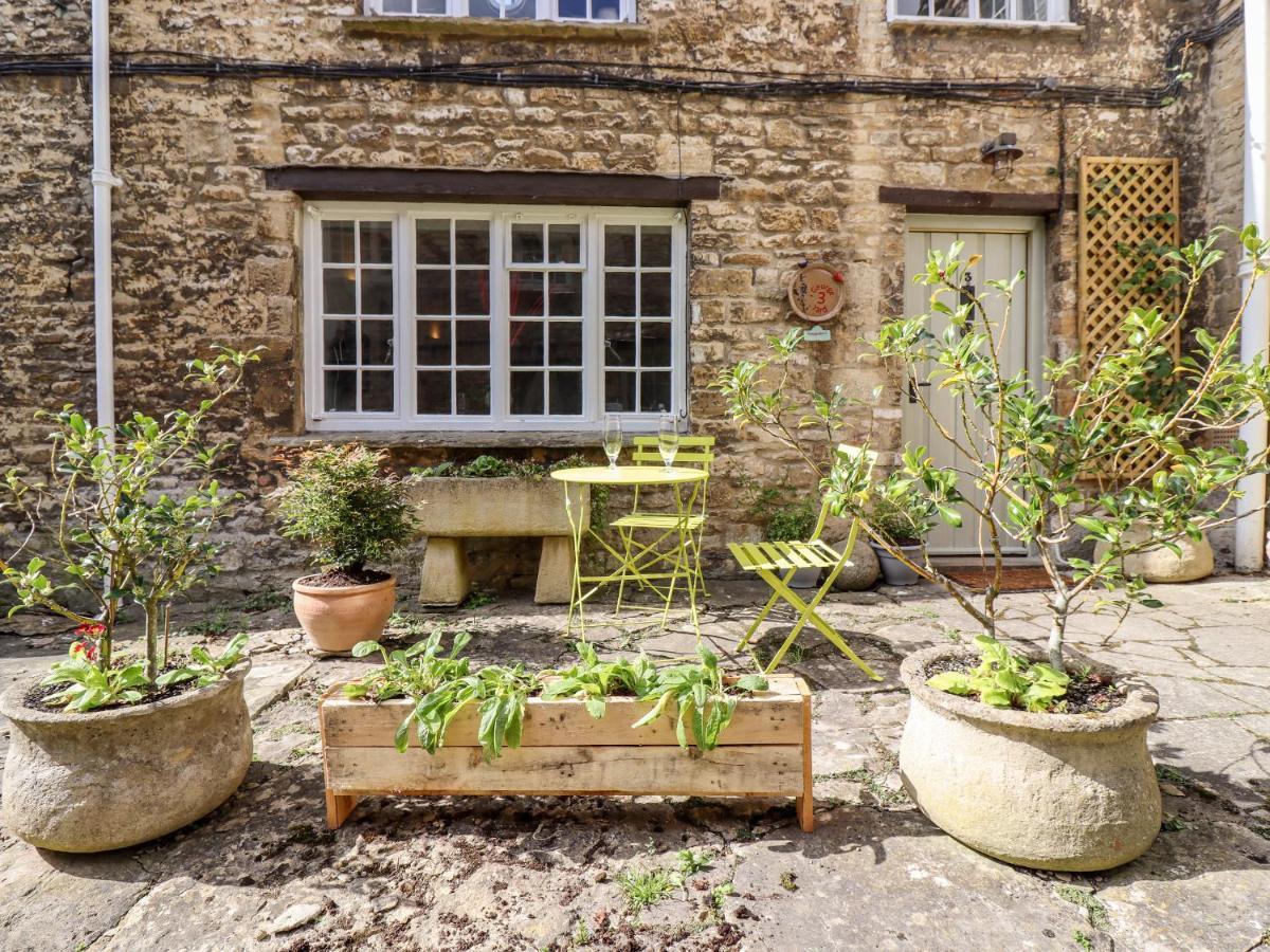 3 George Yard Villa Burford Buitenkant foto